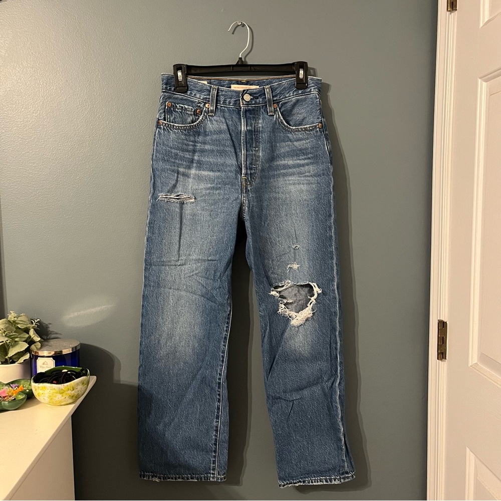 Levi’s Ribcage Straight Ankle Jeans